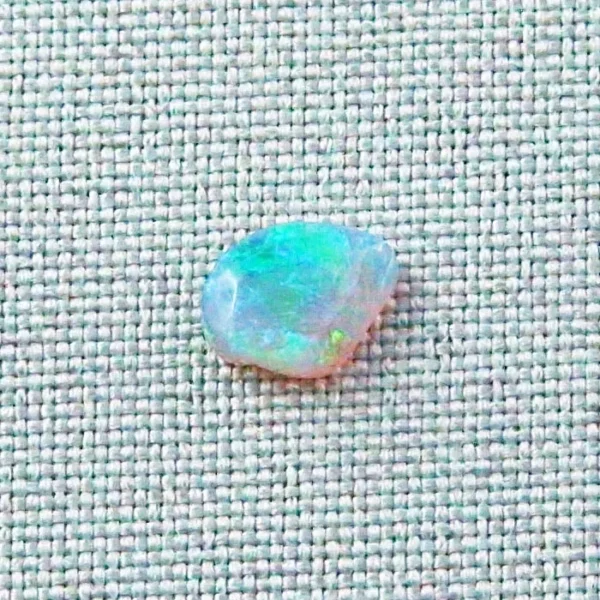 TO00046 1 black crystal opal opale opal edelstein online kaufen