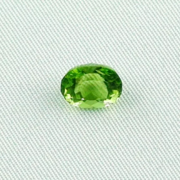 ES00217 1 spitzen peridot edelstein edelsteine online kaufen