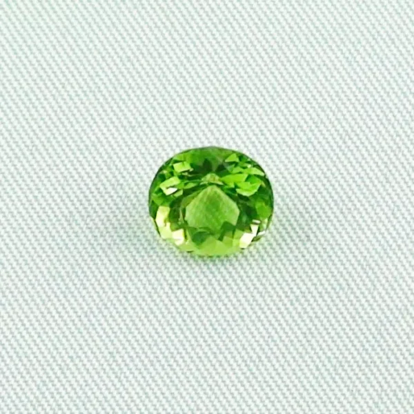 ES00218 1 spitzen peridot edelstein edelsteine online kaufen