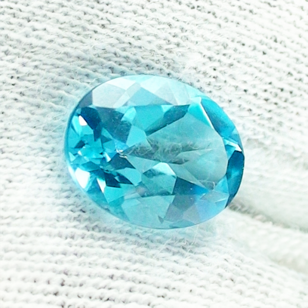 ES00525 1 blautopas in swiss blue top topaz edelsteine sicher online bestellen