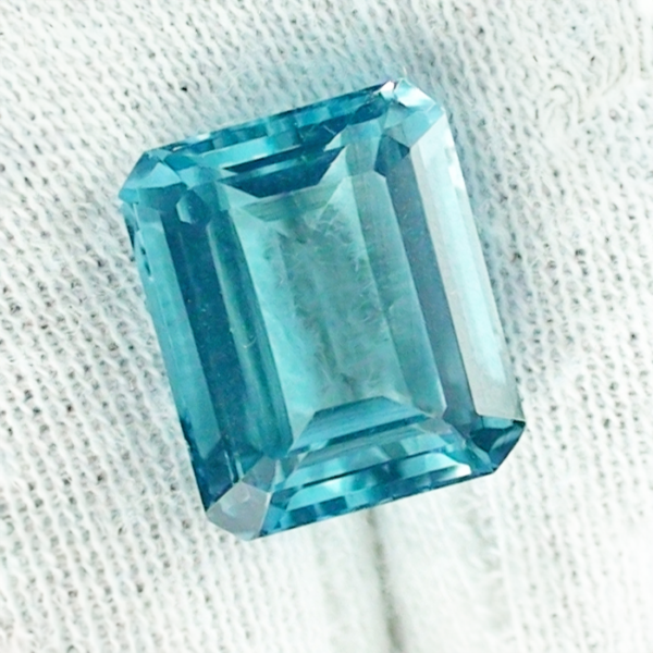 ES00539 1 blautopas in london blue top topaz edelsteine sicher online bestellen