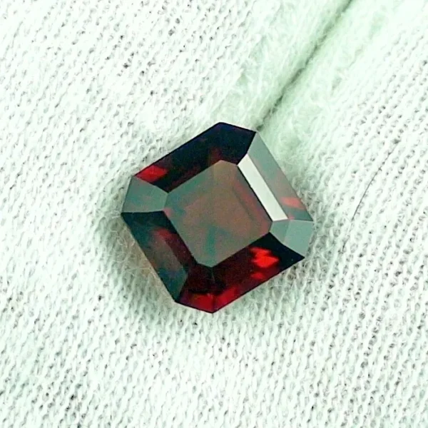 ES00548 1 top gem granat garnet edelsteine sicher online kaufen