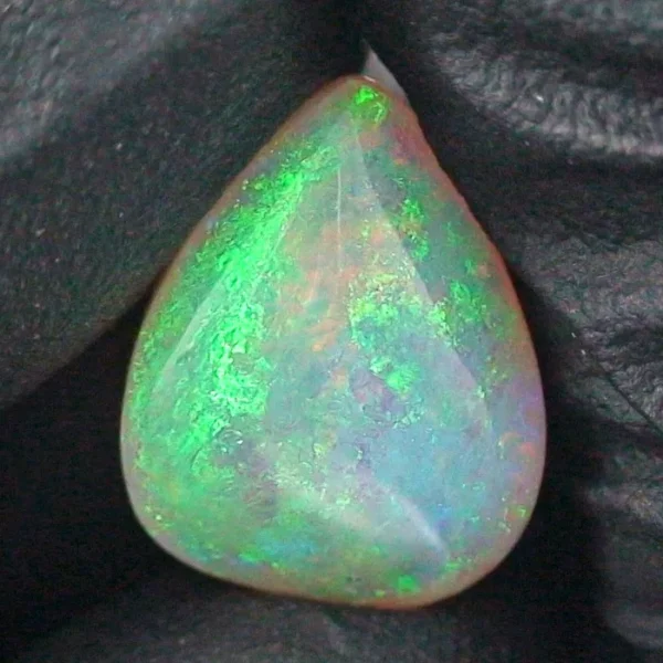 9,14 ct. Black Crystal Opal Multicolor Vollopal aus Australien