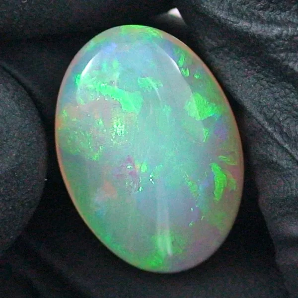 11,54 ct. Black Crystal Opal Multicolor 21,14 x 14,82 x 6,42