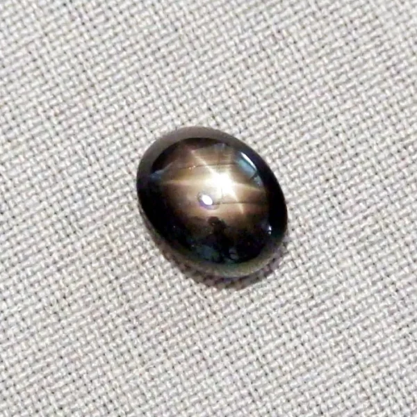 10,97 ct schwarzer Sternsaphir Edelstein Cabochon-Schliff