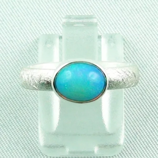 Opalring mit hellblauer Welo Opal 1,24 ct - massiver Opal Schmuck