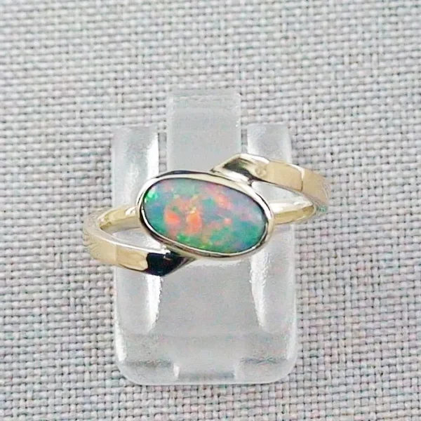 585er Goldring 14k mit Multicolor White Opal 0,96 ct