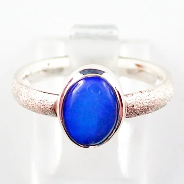 Opal Ring aus 925er Silber mit blauem 1,17 ct. Black Crystal Opal