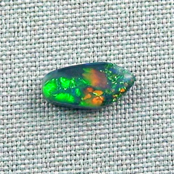 Lightning Ridge Black Opal 2,35 ct Großer Multicolor Vollopal