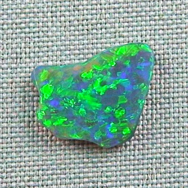 Black Crystal Opal 3,89 ct Großer Multicolor Vollopal