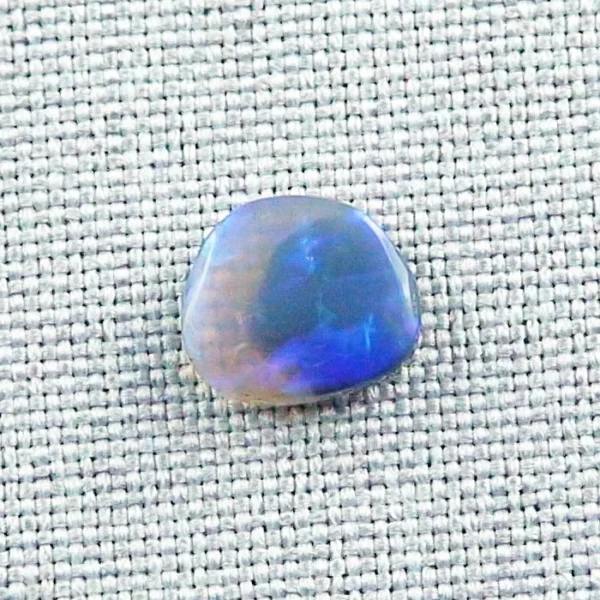 Lightning Ridge Black Crystal Opal 1,82 ct Blauer Vollopal