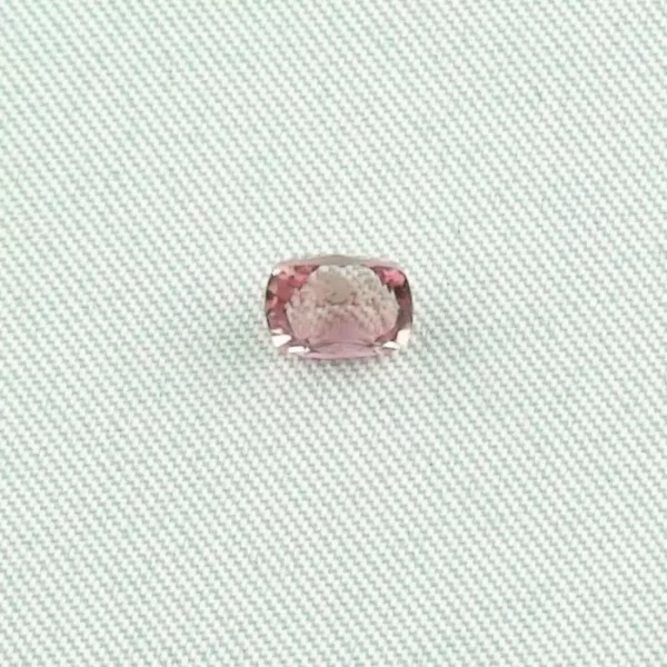 0,90 ct Turmalin Pinker Tourmalin Kissenschliff Schmuckstein