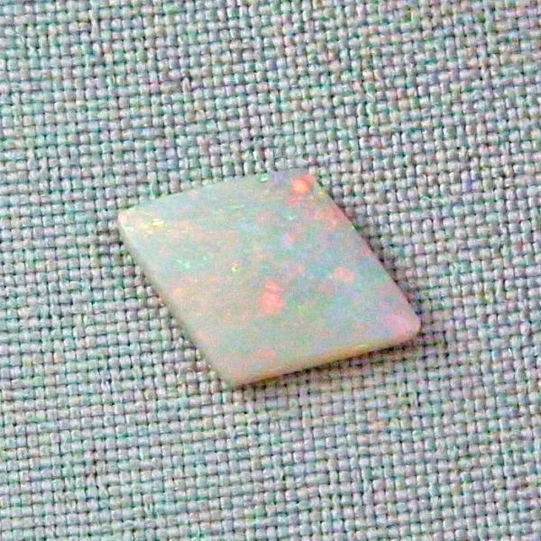 White Opal 3,83 ct Schmuckstein Opalstein Edelstein