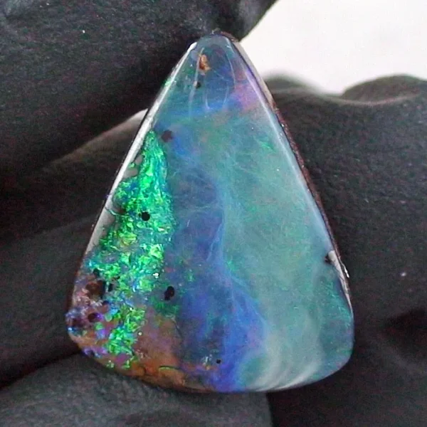 24,84 ct Boulder Opal, Multicolor Edelstein aus Australien, Natürlicher Opal in höchster Brillanz