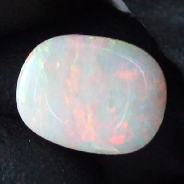 3,17 ct White Opal Multicolor Edelstein Lightning Ridge Australien